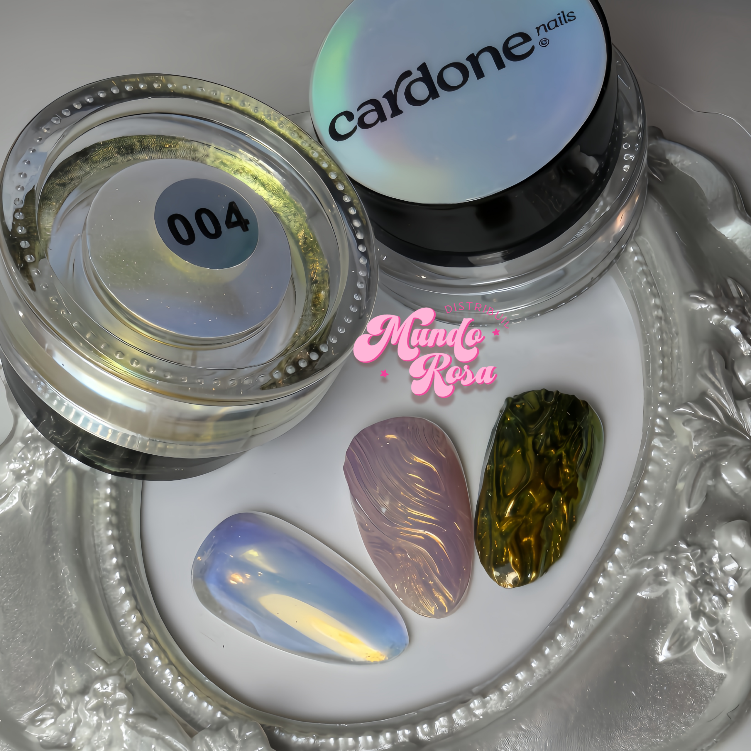 𝐈𝐑𝐈𝐃𝐈𝐒𝐂𝐄𝐍𝐓𝐄 𝟎𝟒 𝐂𝐀𝐑𝐃𝐎𝐍𝐄