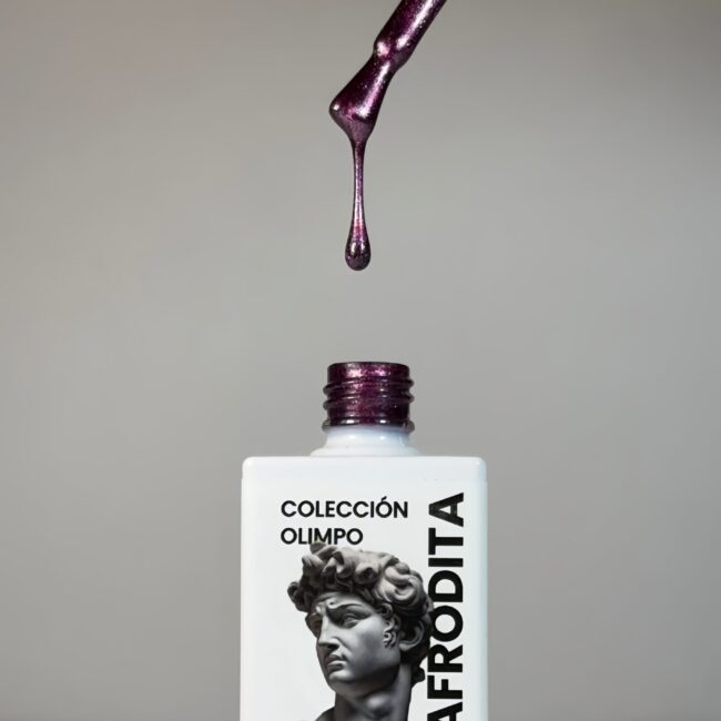𝐂𝐀𝐓 𝐄𝐘𝐄 𝐀𝐅𝐑𝐎𝐃𝐈𝐓𝐀 𝐂𝐀𝐑𝐃𝐎𝐍𝐄 𝐍𝐀𝐈𝐋𝐒